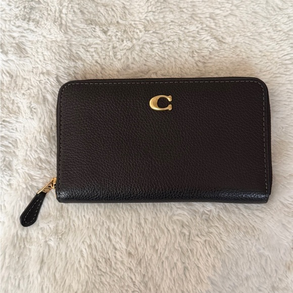 Coach Wallet - Picture 1 of 7